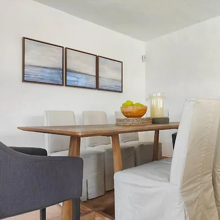 No 2. Stunning 4-bedroom With Large Pool * La Oliva