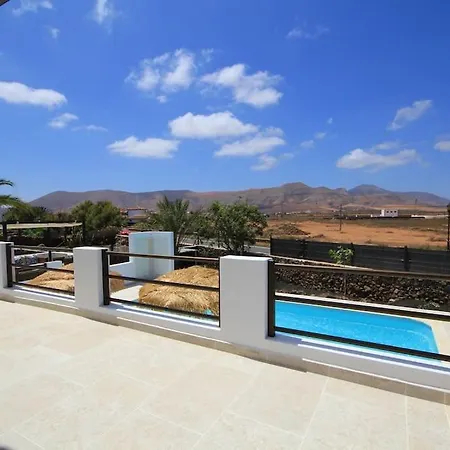 No 2. Stunning 4-bedroom With Large Pool Вилла *