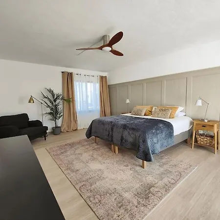 No 2. Stunning 4-bedroom With Large Pool Villa