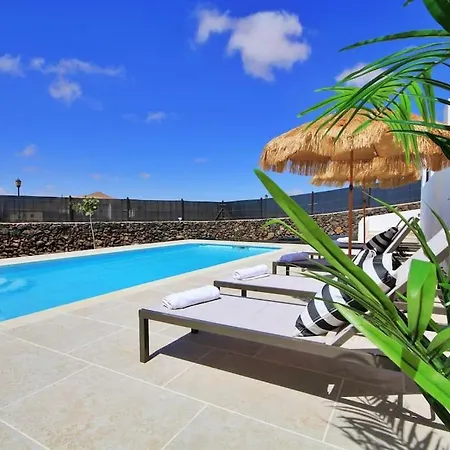 No 2. Stunning 4-bedroom With Large Pool Вилла *